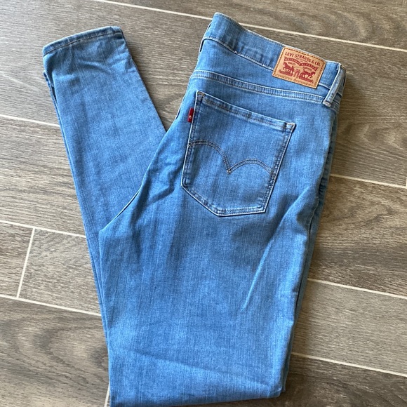 Levi’s 720 High Rise Super Skinny Jeans - Picture 7 of 7